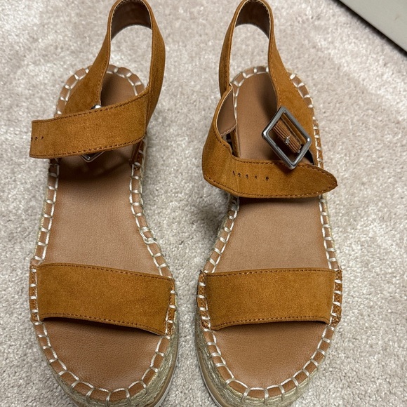 Universal Thread Brown Espadrille Sandals - Picture 1 of 4